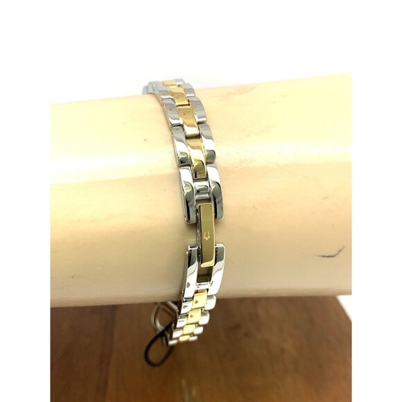 Bulova Women's Watch 98X120 Quartz Mother of Pearl Dial Two Tone Petite 24mm - Picture 10 of 14